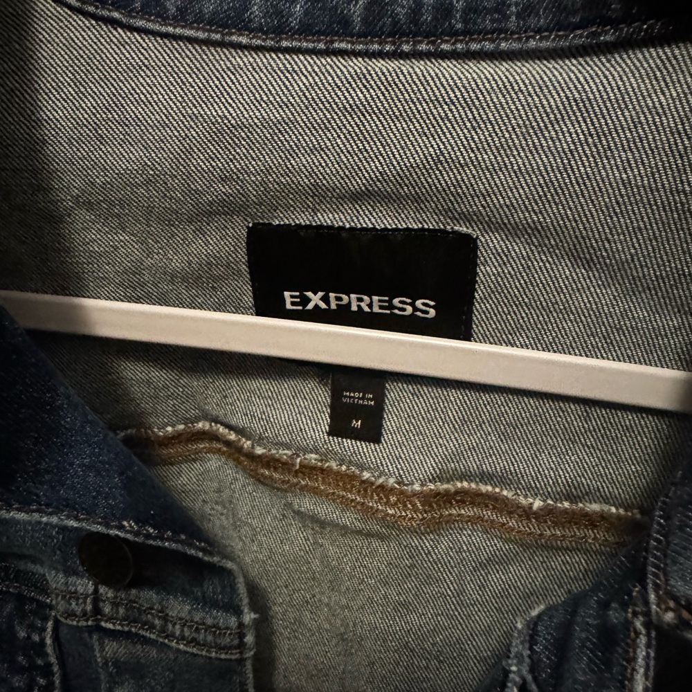 Denim jacket - Picture 2 of 3
